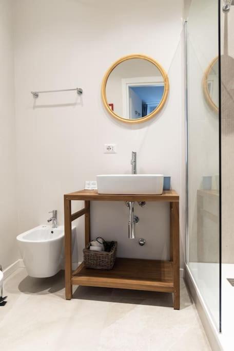 Youhosty - Ticinese Suite 1 Milano Ngoại thất bức ảnh