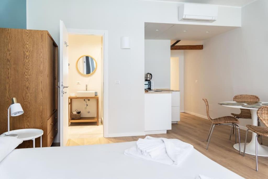 Youhosty - Ticinese Suite 1 Milano Ngoại thất bức ảnh